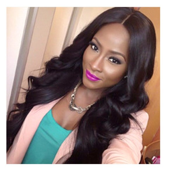 Shoulder Length Black Hair Wig Straight at the top Wavy at the ends - Picture 2 of 2